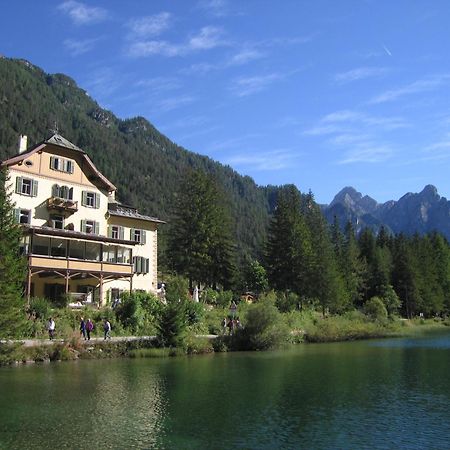 Hotel Baur Am See Toblach Exteriér fotografie