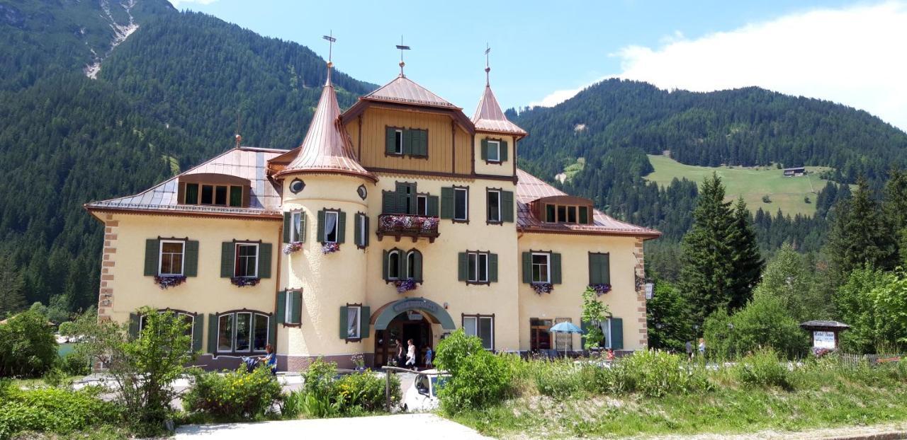Hotel Baur Am See Toblach Exteriér fotografie